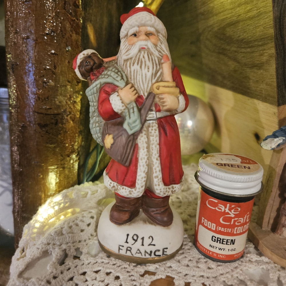 Old World Santa